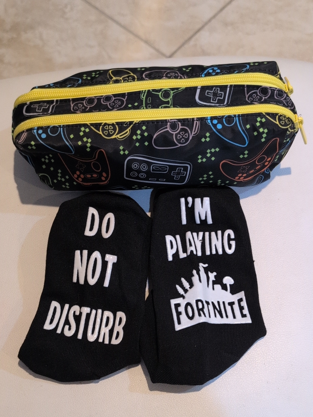 Gamer Bundle Video Game Controller Zipper Pouch And Socks